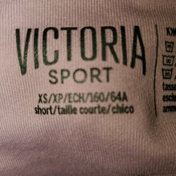 Victoria's Secret Total Knockout High Rise Stitch Detail Pocket Legging XS Short - Picture 9 of 9